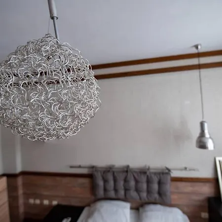 Huge Stylish Monroe 1 / Centre Apartment *