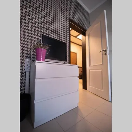 Huge Stylish Monroe 1 / Centre Apartment *
