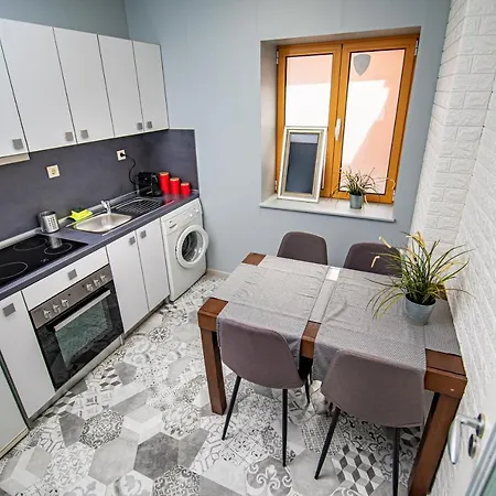 Huge Stylish Monroe 1 / Centre Апартаменти *