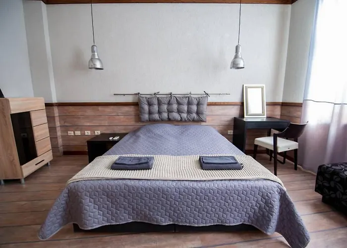 Huge Stylish Monroe 1 / Centre *