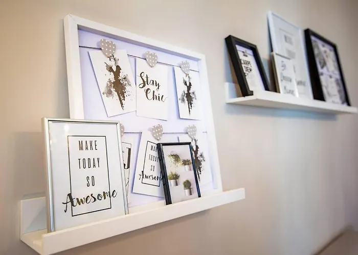 Huge Stylish Monroe 1 / Centre Lägenhet