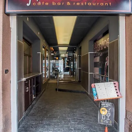 Huge Stylish Monroe 1 / Centre Apartment Plovdiv