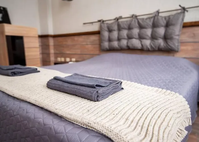 Huge Stylish Monroe 1 / Centre